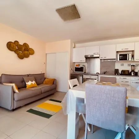 Apartment Quiet With Terrace And Garden La Rochelle (Charente-Maritime)