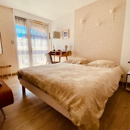 Quiet With Terrace And Garden Apartment
